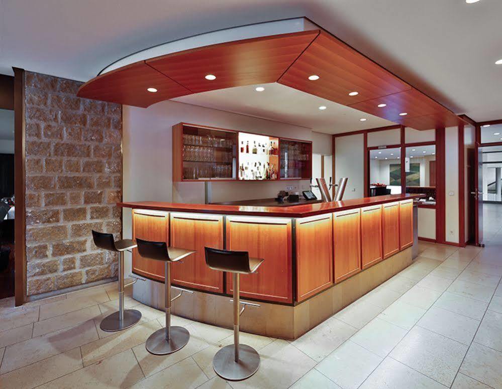 Hotel Oberschwaebischer Hof Schwendi Екстериор снимка