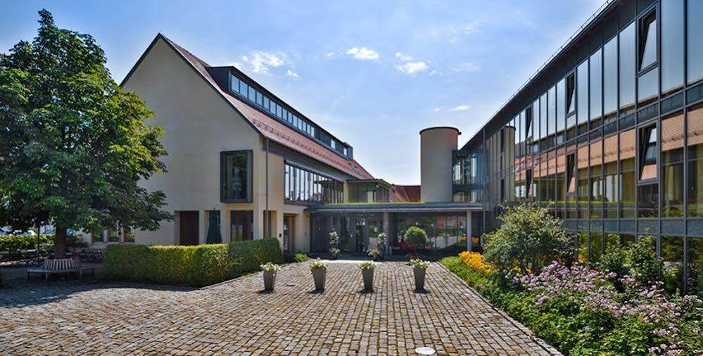 Hotel Oberschwaebischer Hof Schwendi Екстериор снимка
