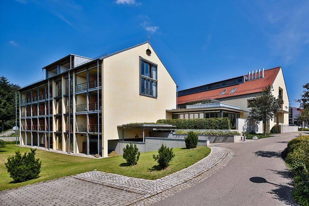 Hotel Oberschwaebischer Hof Schwendi Екстериор снимка