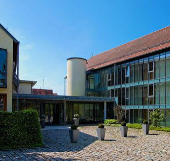 Hotel Oberschwaebischer Hof Schwendi Екстериор снимка